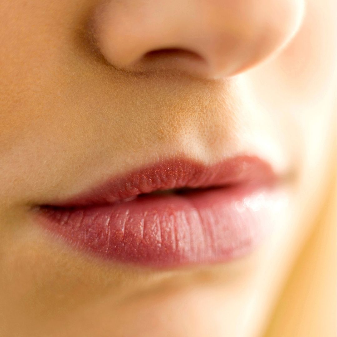 Can lanolin balm help and prevent chapped lips?