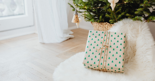 Lanolin: A Luxurious & Practical Holiday Gift